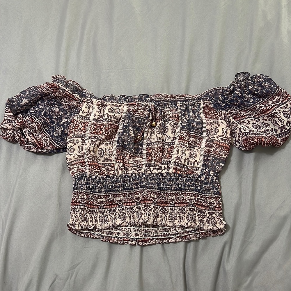 Printed Off The Shoulder Crop Top